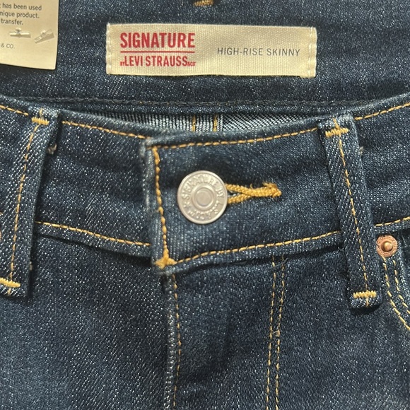 Levi Strauss Signature Women's High Rise Skinny Jeans 6M - Picture 12 of 15